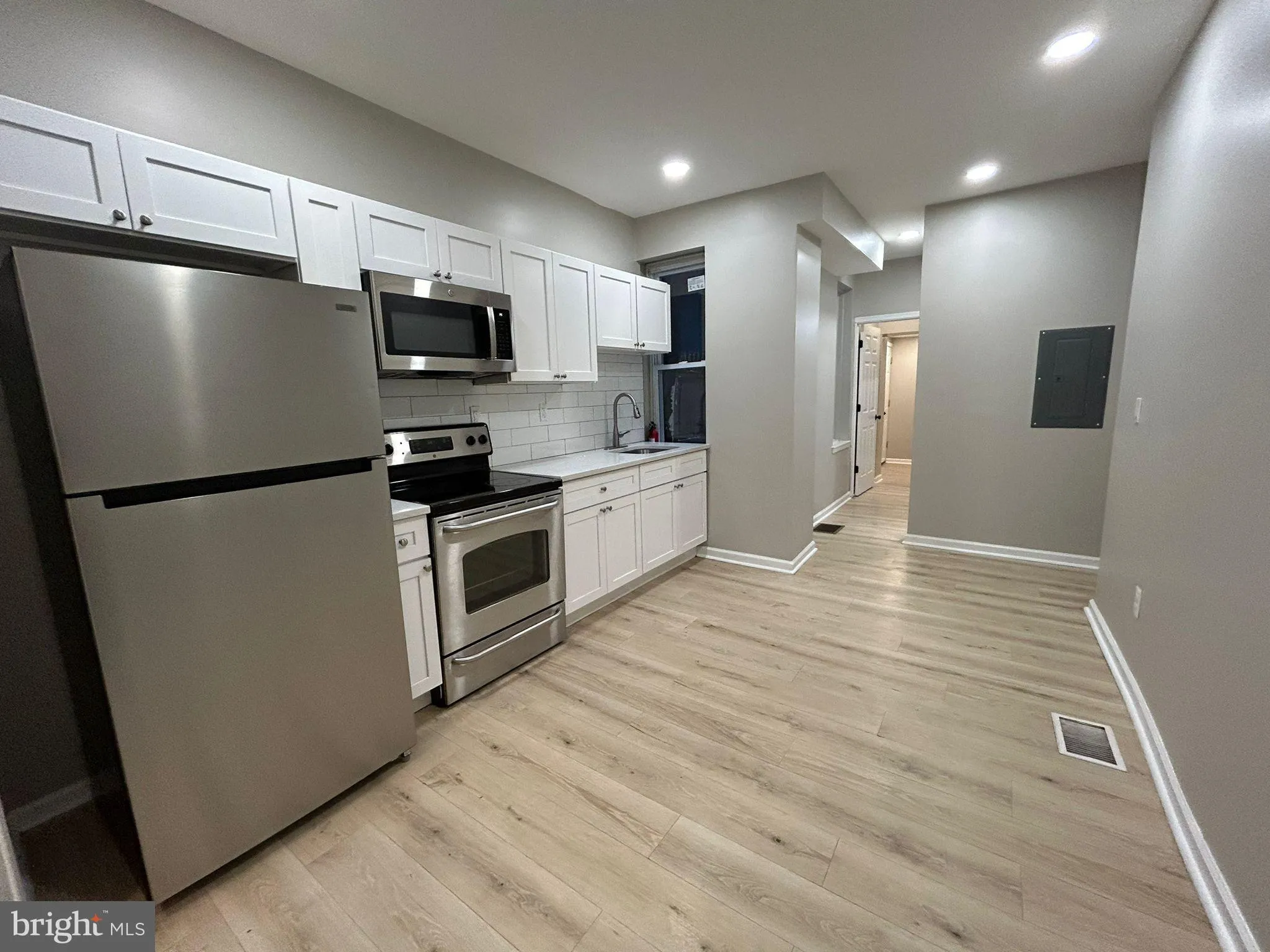 Additional image 14 of 245 W Ontario Street, Philadelphia, PA 19140