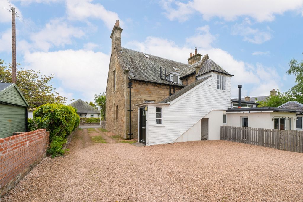 Additional image 25 of 3 bed flat for saleWest Park Road, Cupar KY15