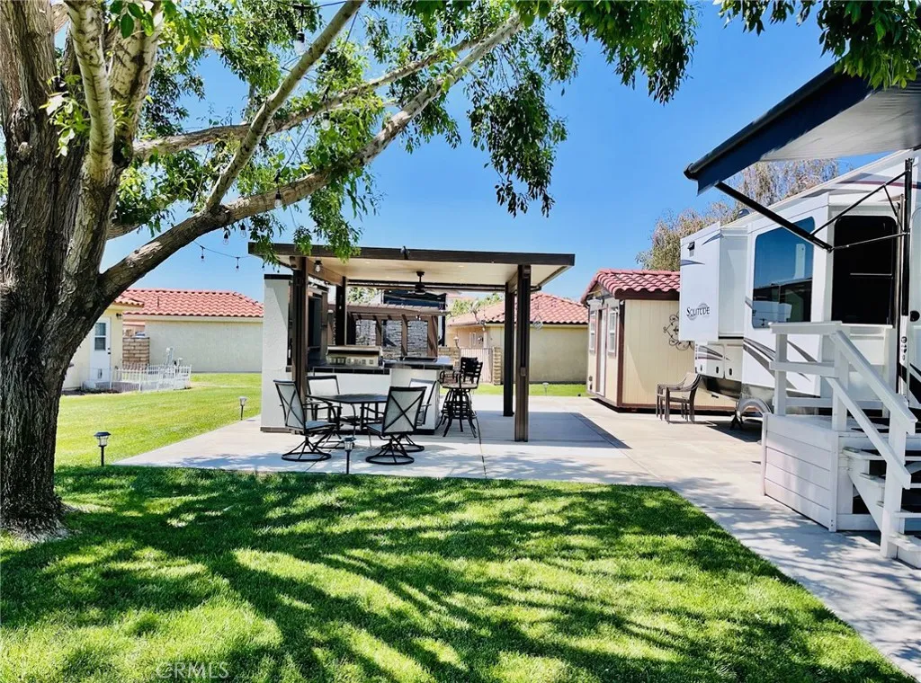 11574 Ridgemark Rd, Apple Valley, CA 92308 photo 3