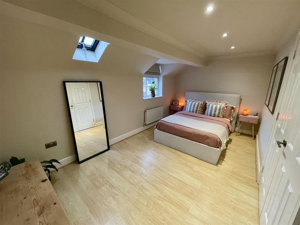 Additional image 12 of 2 bed flat for saleNorthumberland Street, Darlington DL3
