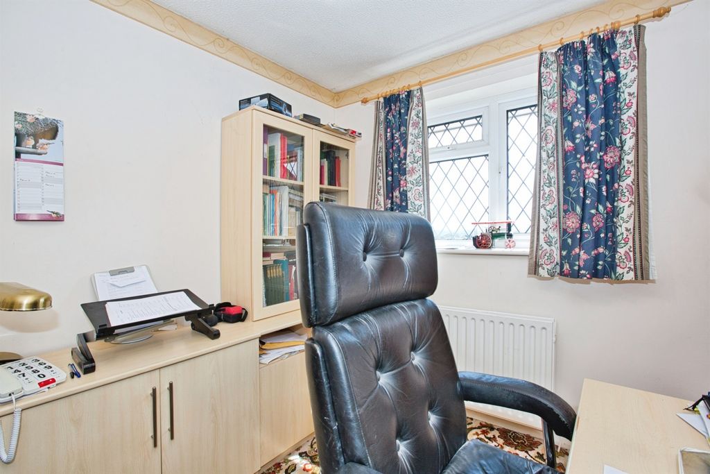 Additional image 13 of 4 bed detached house for saleThe Laurels, Crewkerne TA18