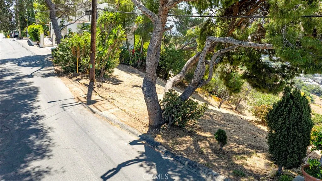 Additional image 13 of 858 Avenue 37, Los Angeles, CA 90065