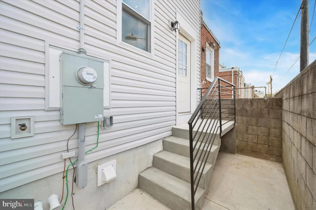 1432 S Newkirk Street, Philadelphia, PA 19146