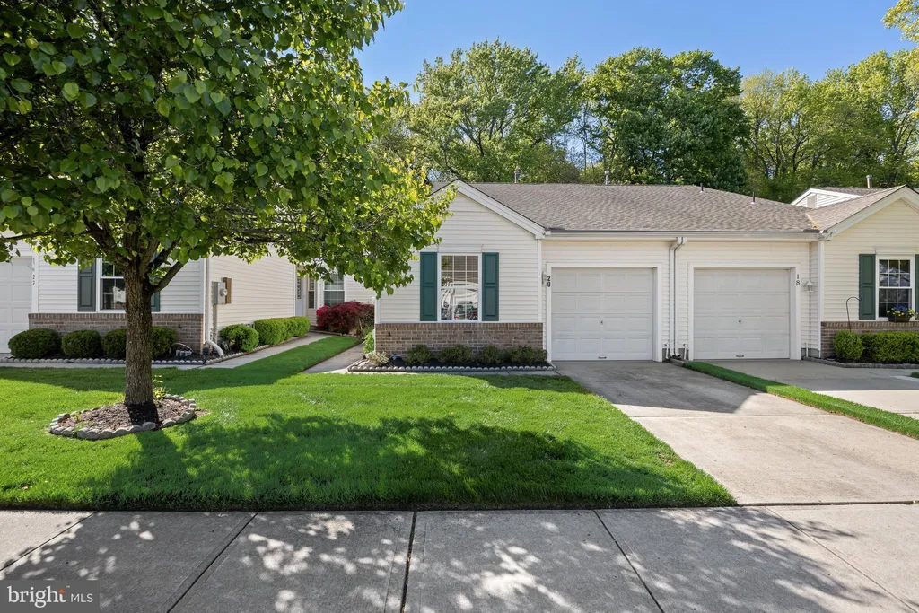 20 Peppergrass Drive N, Mt Laurel, NJ 08054 photo 2