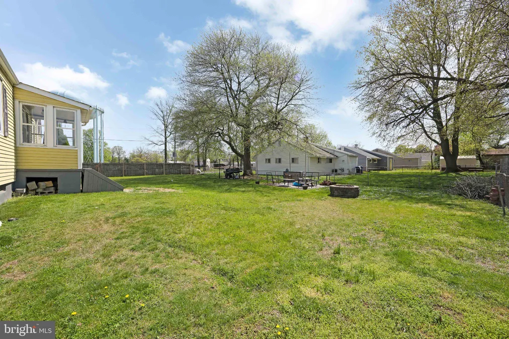 332 S Fellowship Road, Maple Shade, NJ 08052