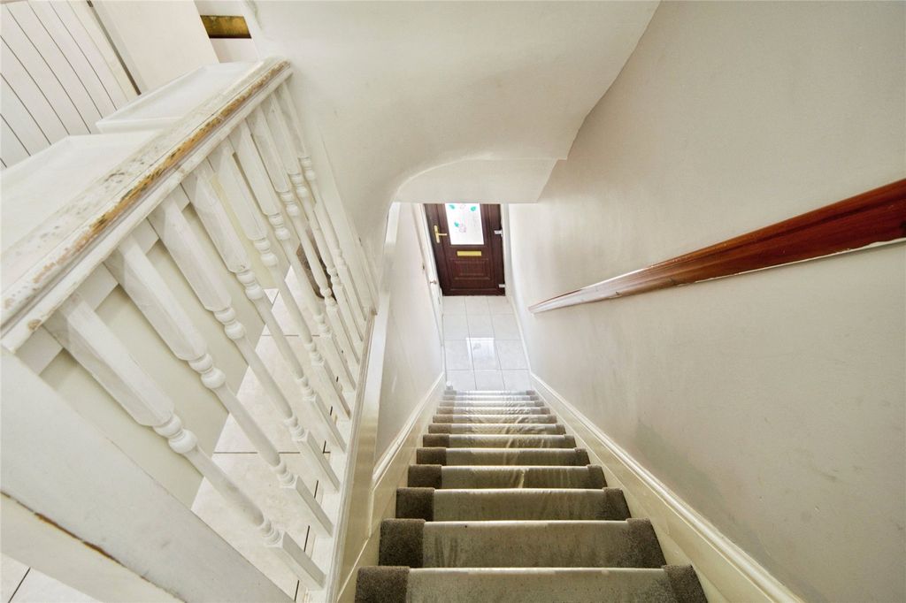 Additional image 23 of 3 bed maisonette for saleRaydons Road, Dagenham, Essex RM9