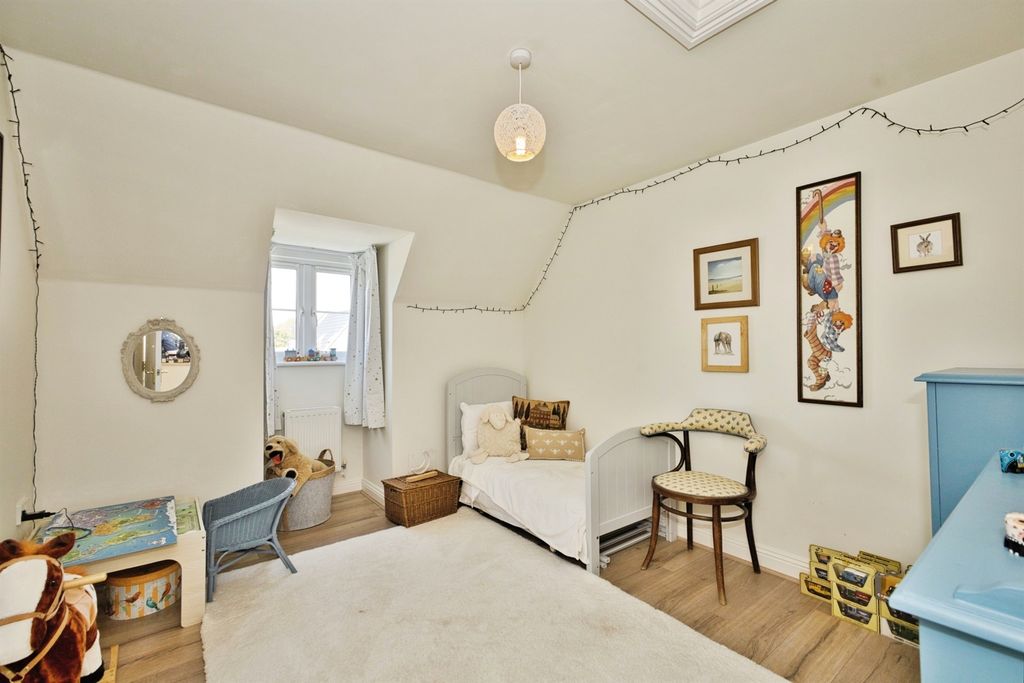 Additional image 16 of 5 bed terraced house for saleOak Drive, Crewkerne TA18