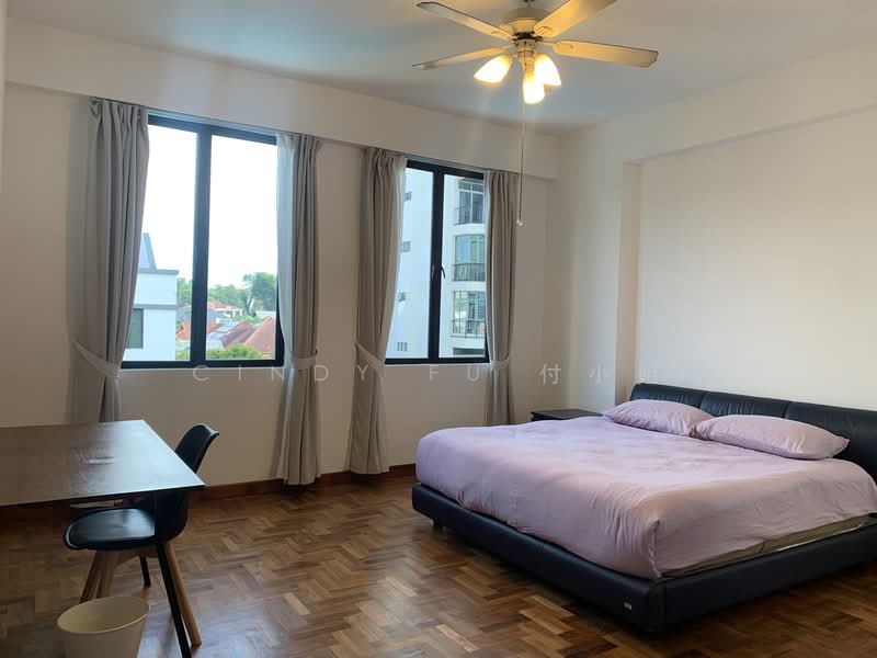 Cheap Bedroom @ Stevens MRT Condo photo 3