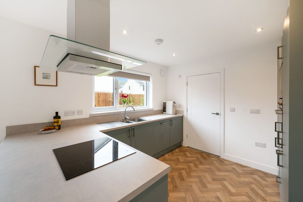 Additional image 8 of 4 bed detached house for saleJura Way, Crieff PH7
