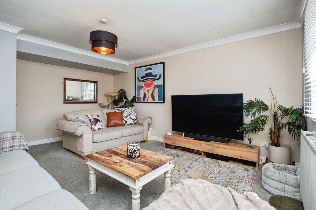 Additional image 6 of 2 bed maisonette for saleLondon Road, Crowborough TN6