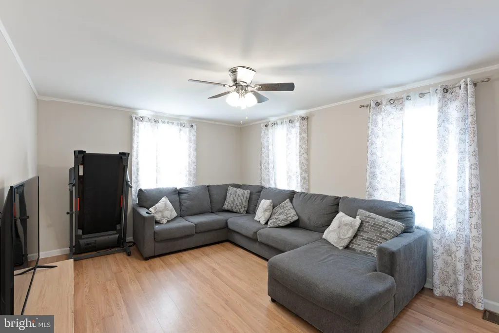 262 Edward Ave, Hamilton, NJ 08610 photo 5
