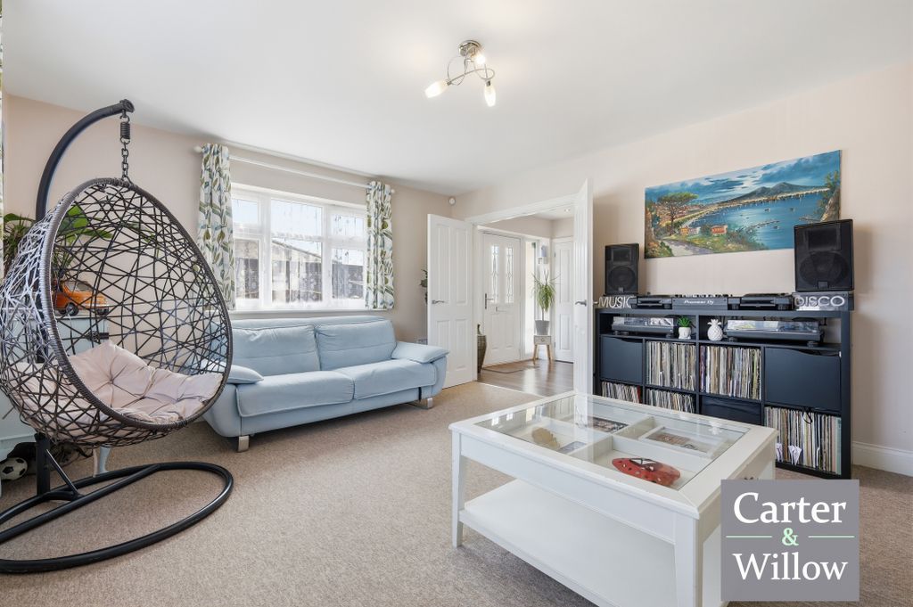 Additional image 9 of 3 bed detached house for saleCadiz Road, Dagenham RM10