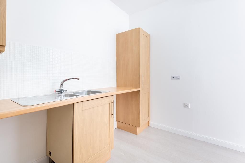 Additional image 6 of 2 bed flat for saleSt. Catherine Street, Cupar KY15