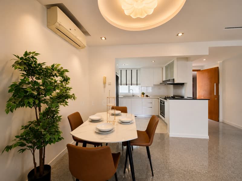 10 Woodleigh Close photo 4