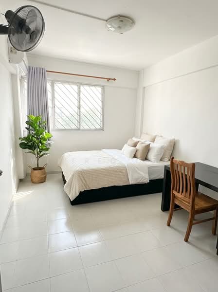 855 Tampines Street 83