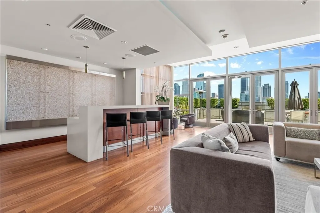 Additional image 7 of 1155 S Grand Ave Unit 426, Los Angeles, CA 90015