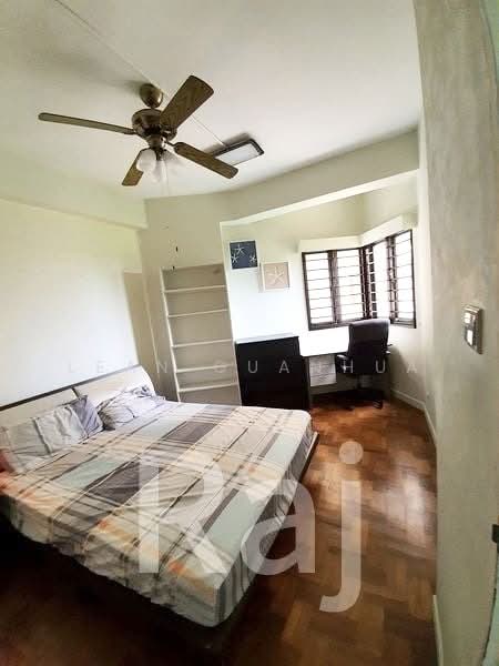 50 Bayshore Road photo 2