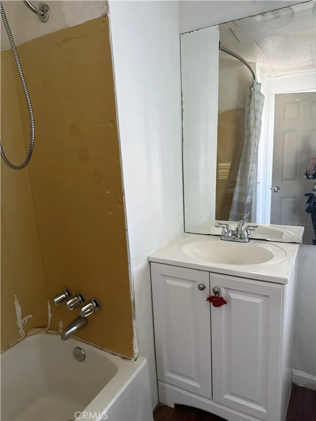 224 Mccord Ave Unit 4, Bakersfield, CA 93308 photo 4
