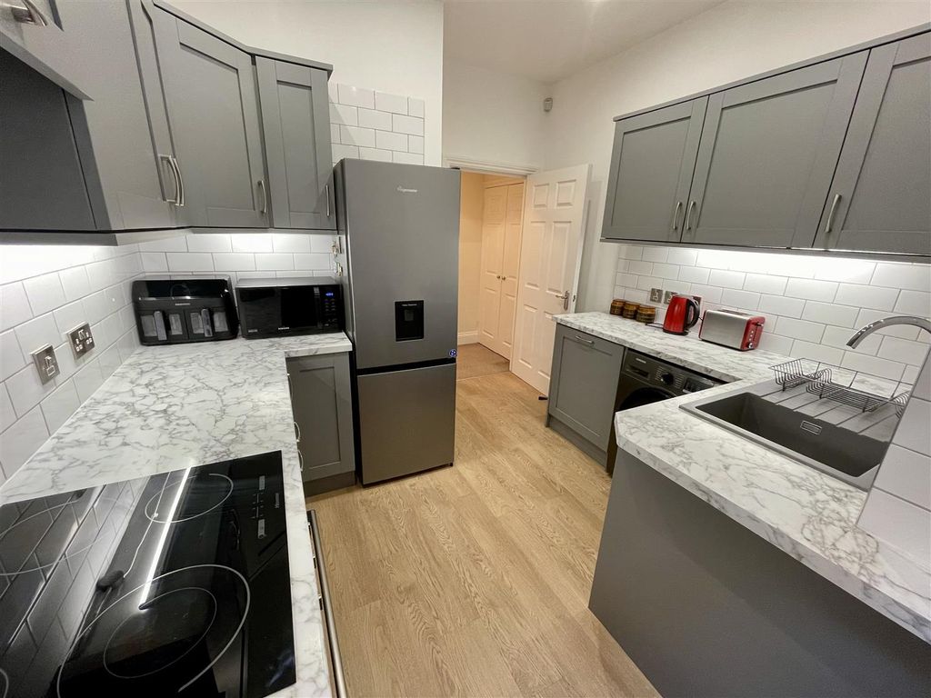 Additional image 4 of 2 bed flat for saleTrinity Road, Darlington DL3