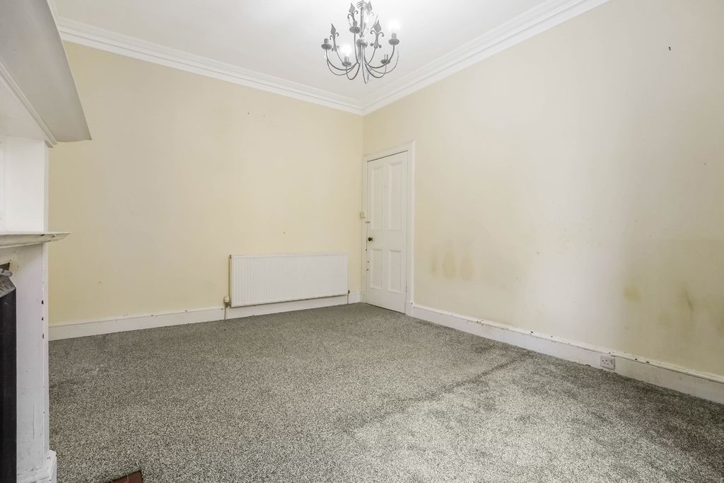 Additional image 6 of 2 bed flat for saleKirkgate, Fife, Cupar KY15