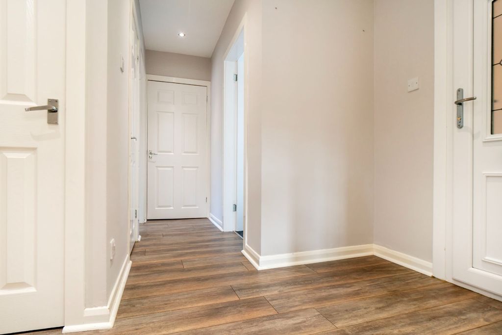 Additional image 11 of 1 bed flat for sale153E High Street, Dalkeith, Midlothian EH22