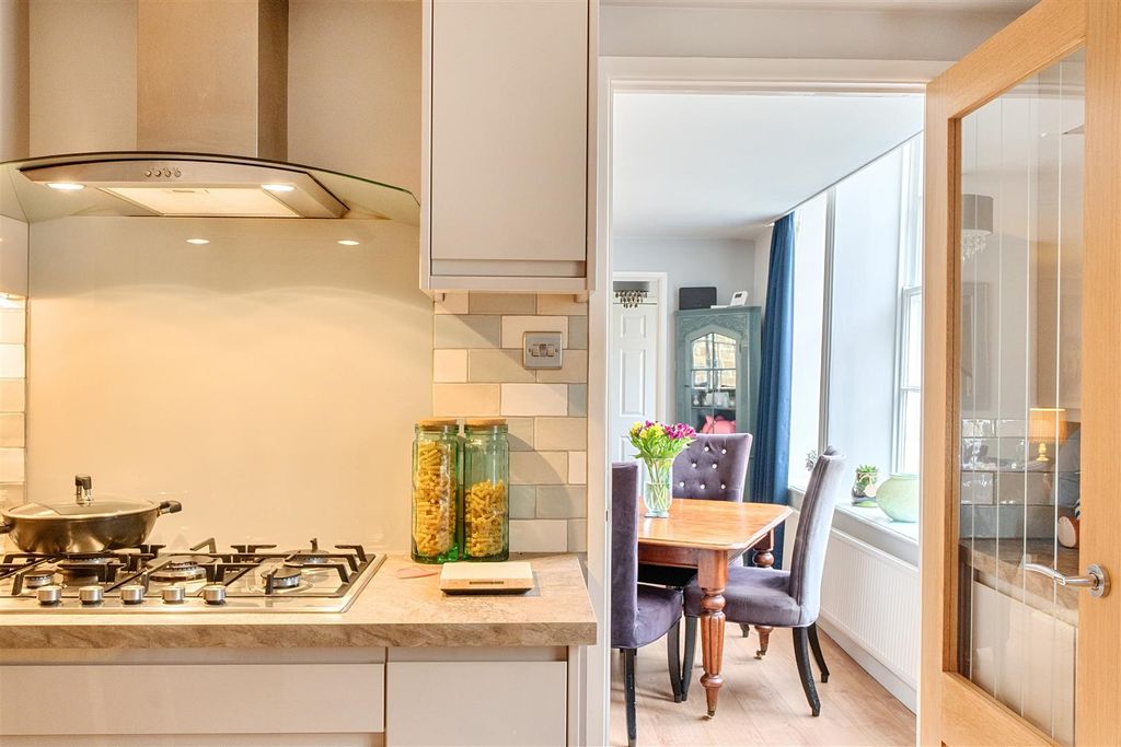 Additional image 4 of 3 bed flat for saleSilver Street, Ilminster TA19