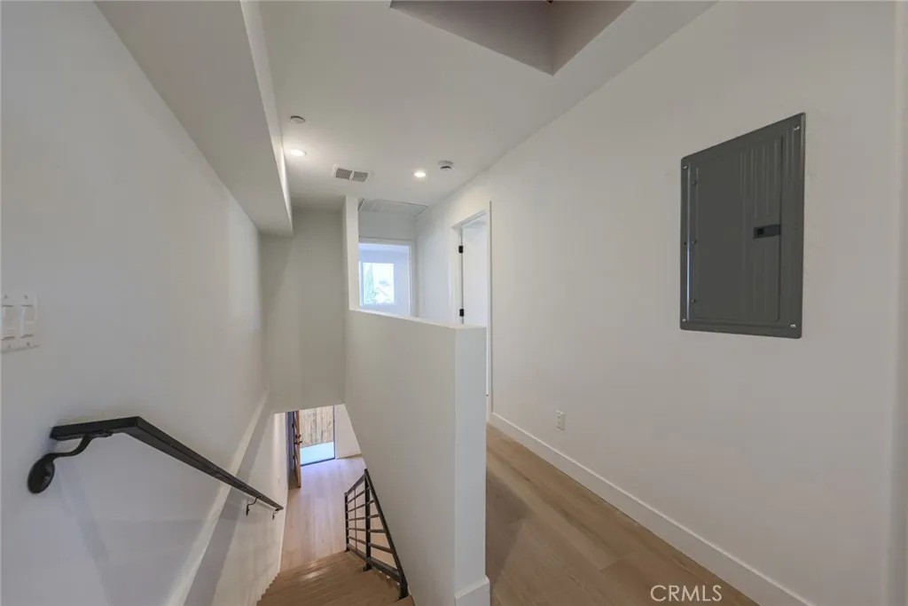 Additional image 14 of 2012 Dunsmuir Avenue Unit B, Los Angeles, CA 90016
