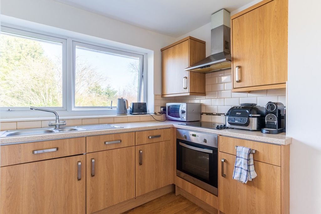 Additional image 5 of 2 bed flat for saleLlanbedrog, Pwllheli LL53
