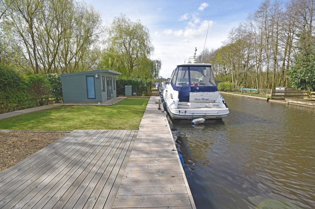 Land for saleWayford Bridge NR12 photo 3
