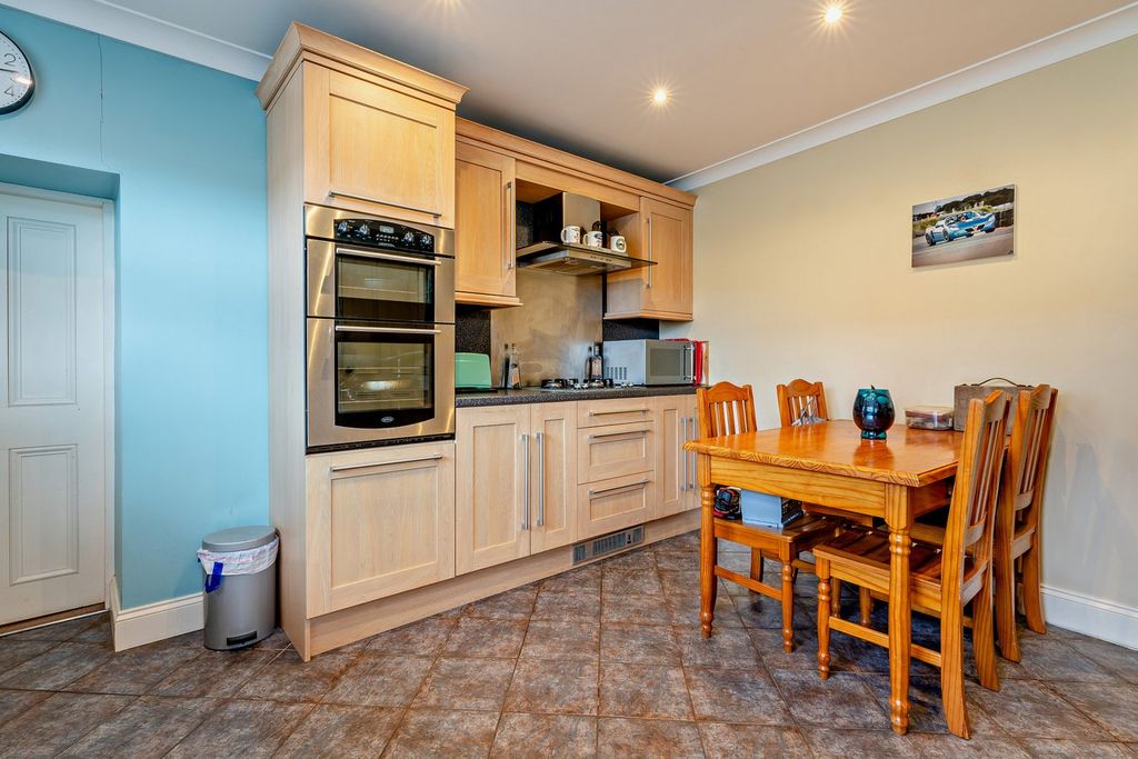 Additional image 9 of 5 bed terraced house for saleCommercial Street, Crook DL15