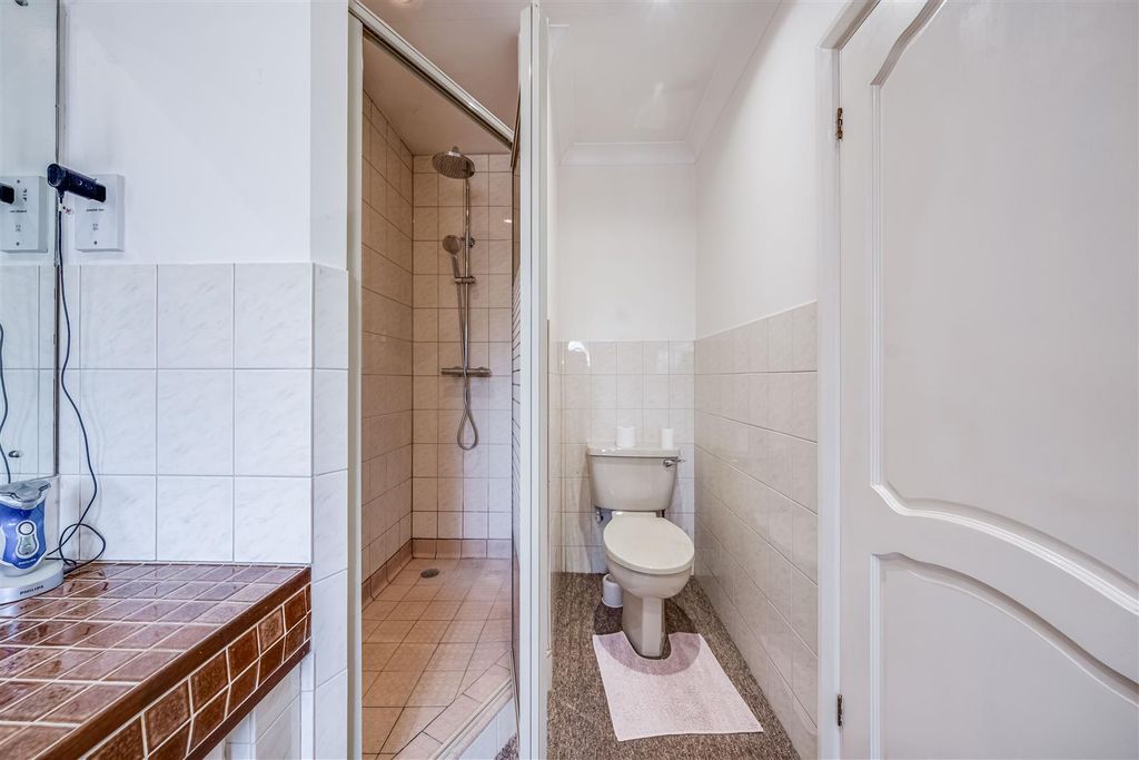 Additional image 21 of 3 bed detached bungalow for saleOakfield Lane, Dartford DA2