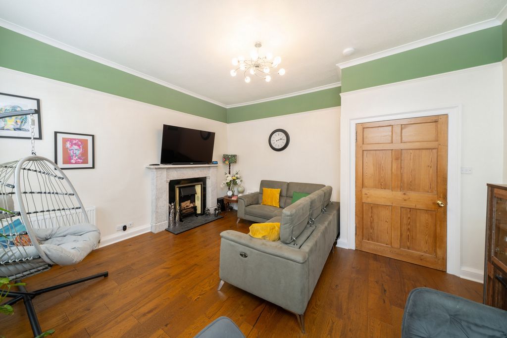 Additional image 5 of 2 bed flat for saleCrossgate, Cupar KY15