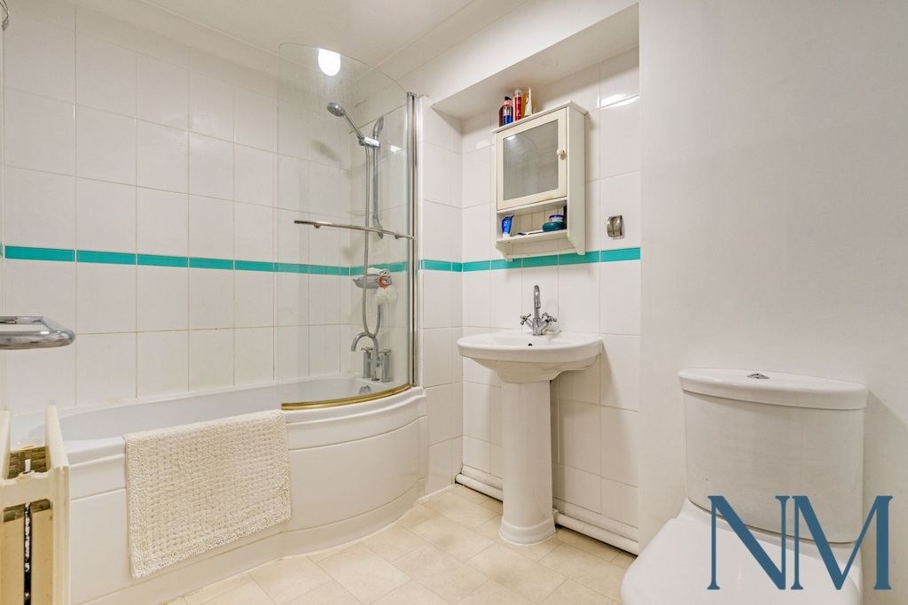 Additional image 6 of 2 bed flat for saleMill Lane, Crowborough TN6