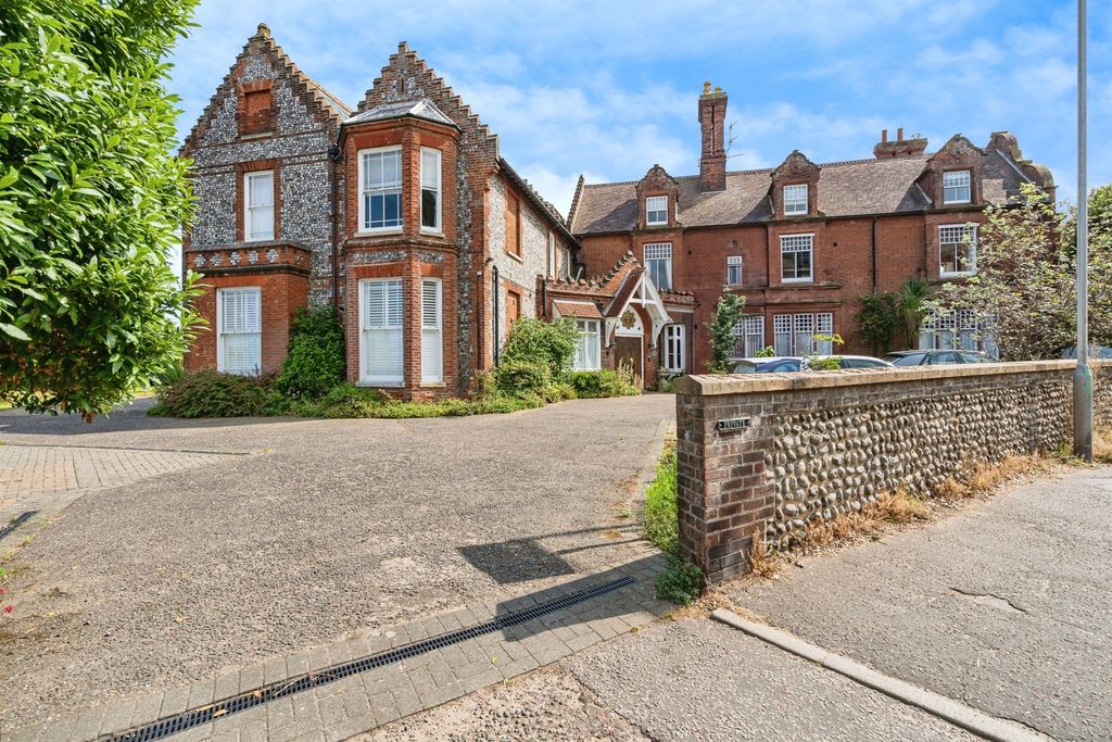 3 bed flat for saleOverstrand Road, Cromer NR27