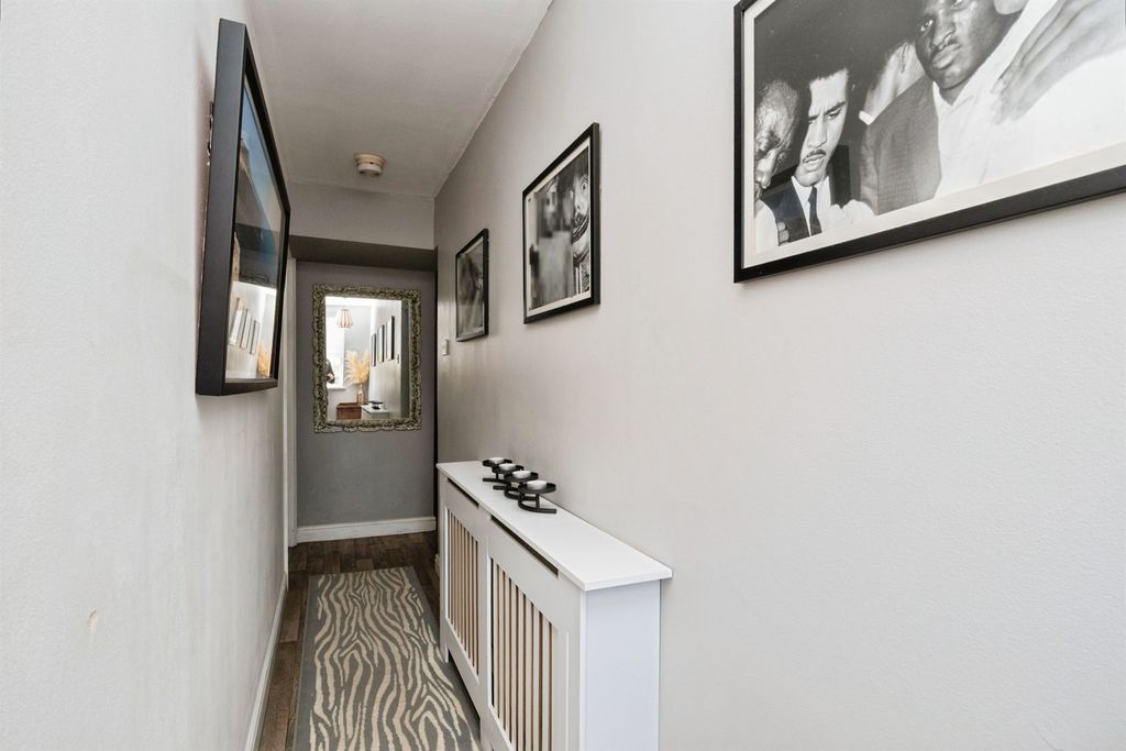 Additional image 3 of 2 bed maisonette for saleLondon Road, Crowborough TN6