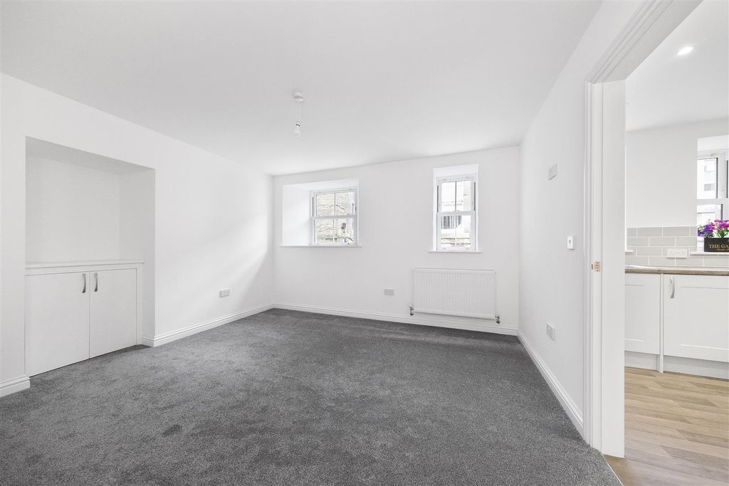 Additional image 3 of 2 bed maisonette for sale17B Bonnygate, Cupar KY15
