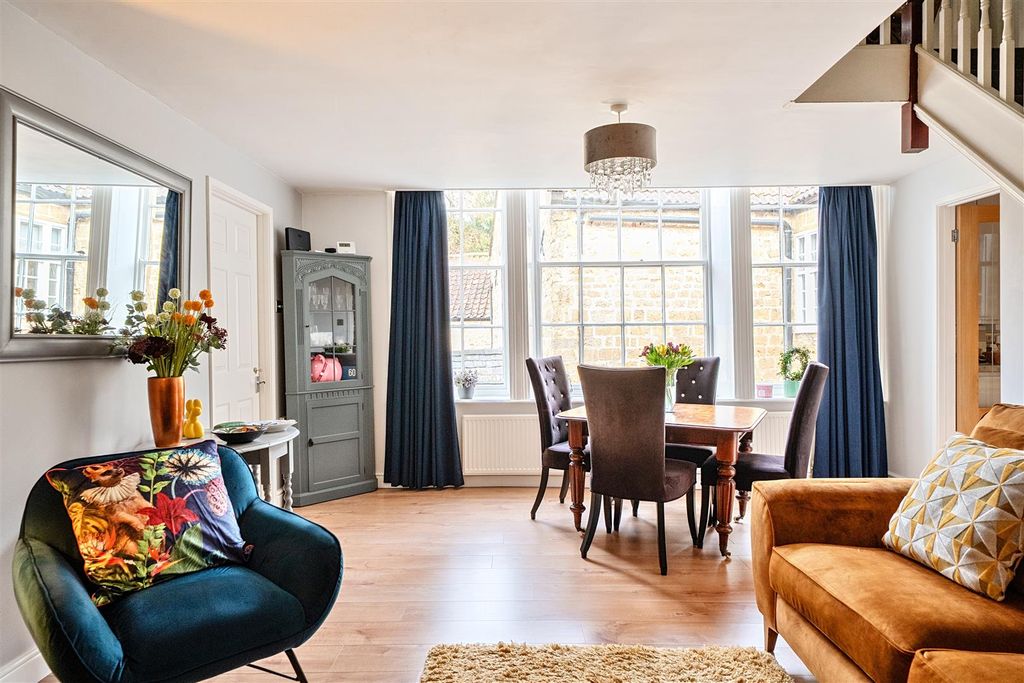 Additional image 5 of 3 bed flat for saleSilver Street, Ilminster TA19