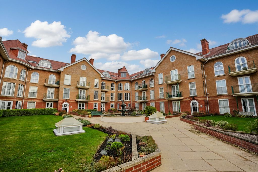 1 bed flat for saleColne Road, Cromer NR27