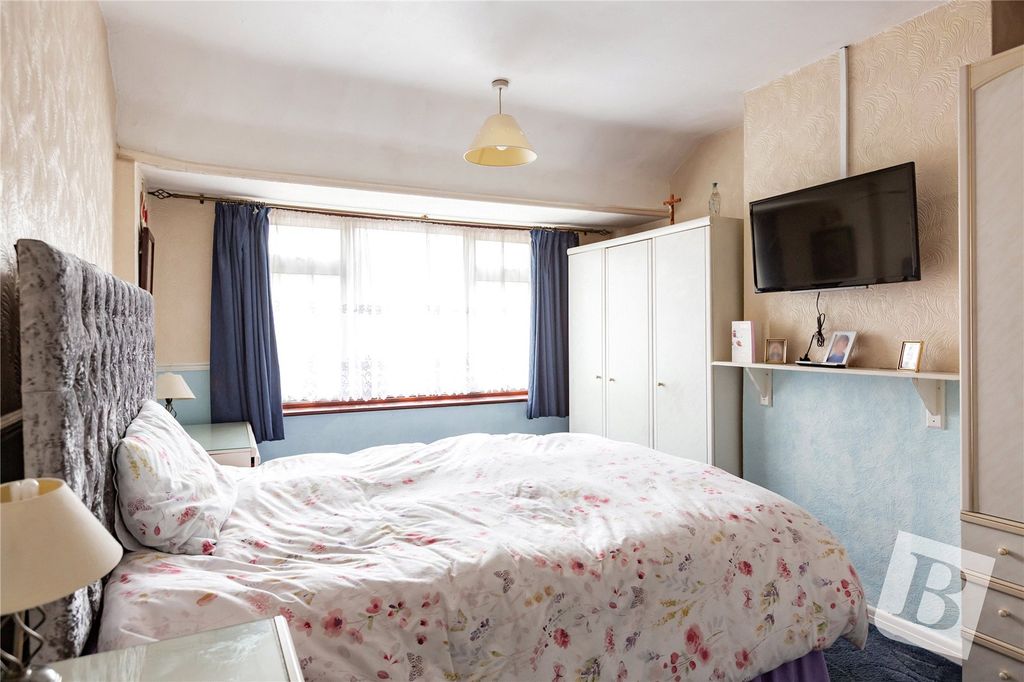 Additional image 19 of 5 bed end terrace house for saleSecond Avenue, Dagenham RM10