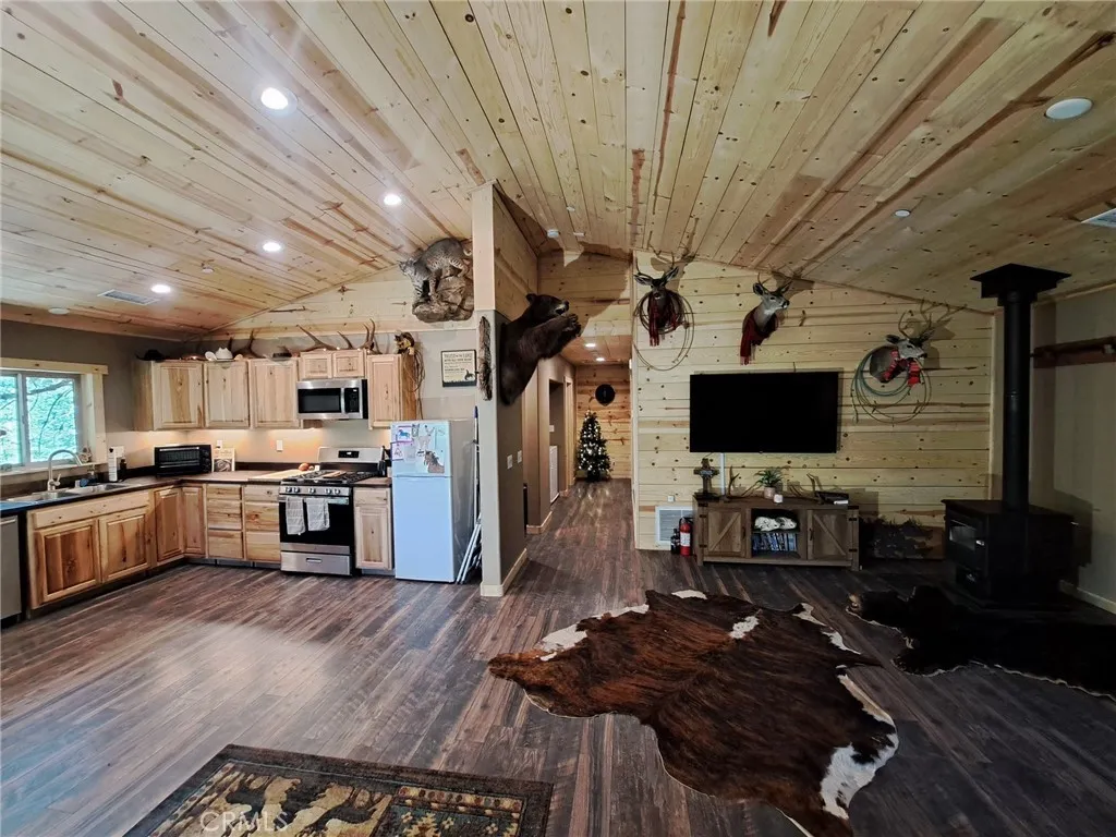 Additional image 57 of 5975 Pine Avenue, Angelus Oaks, CA 92305