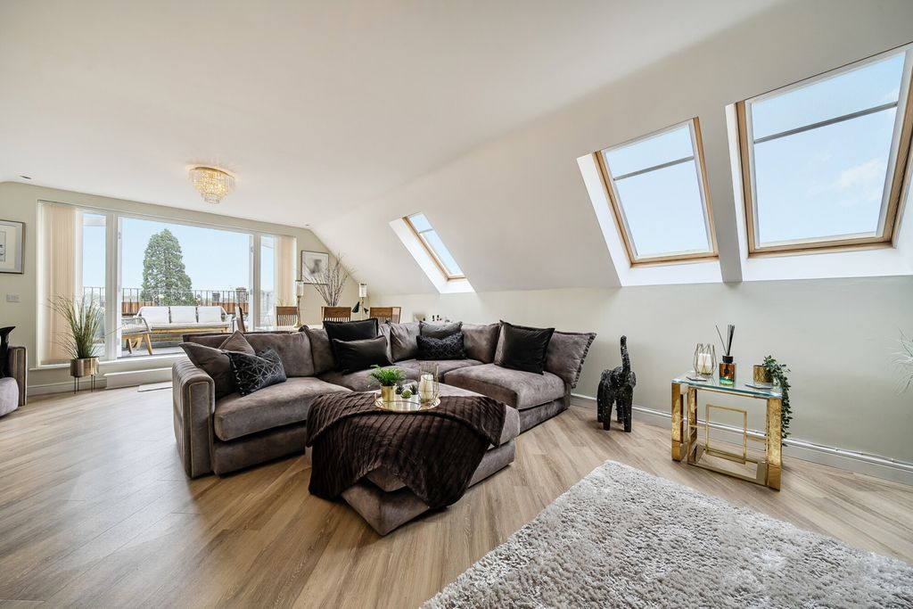 Additional image 24 of 3 bed flat for saleJepson Drive, Stone, Dartford DA2