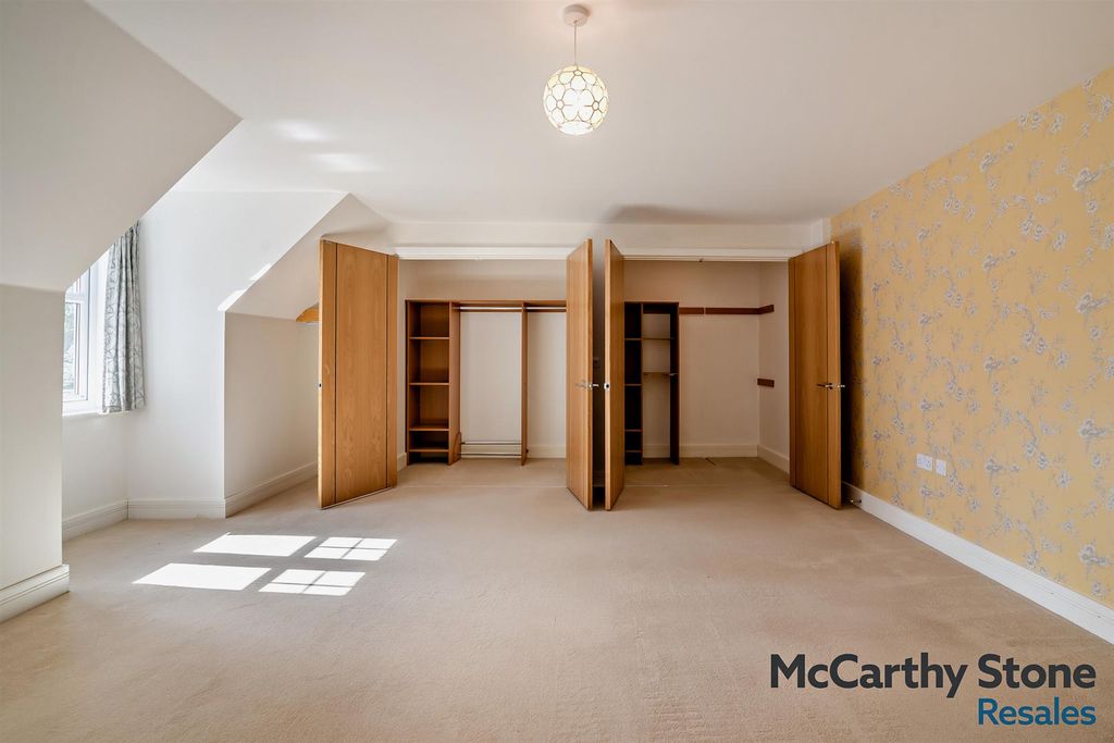 Additional image 11 of 1 bed flat for saleHolmes Place, Crowborough Hill, Crowborough TN6