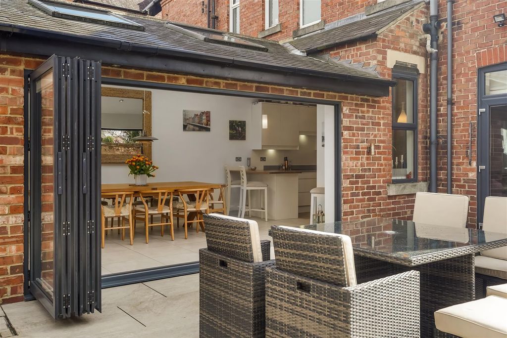 Additional image 26 of 6 bed town house for saleUplands Road, Darlington DL3