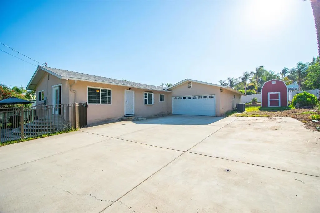 177 Barhaven Lane, Fallbrook, CA 92028 photo 4