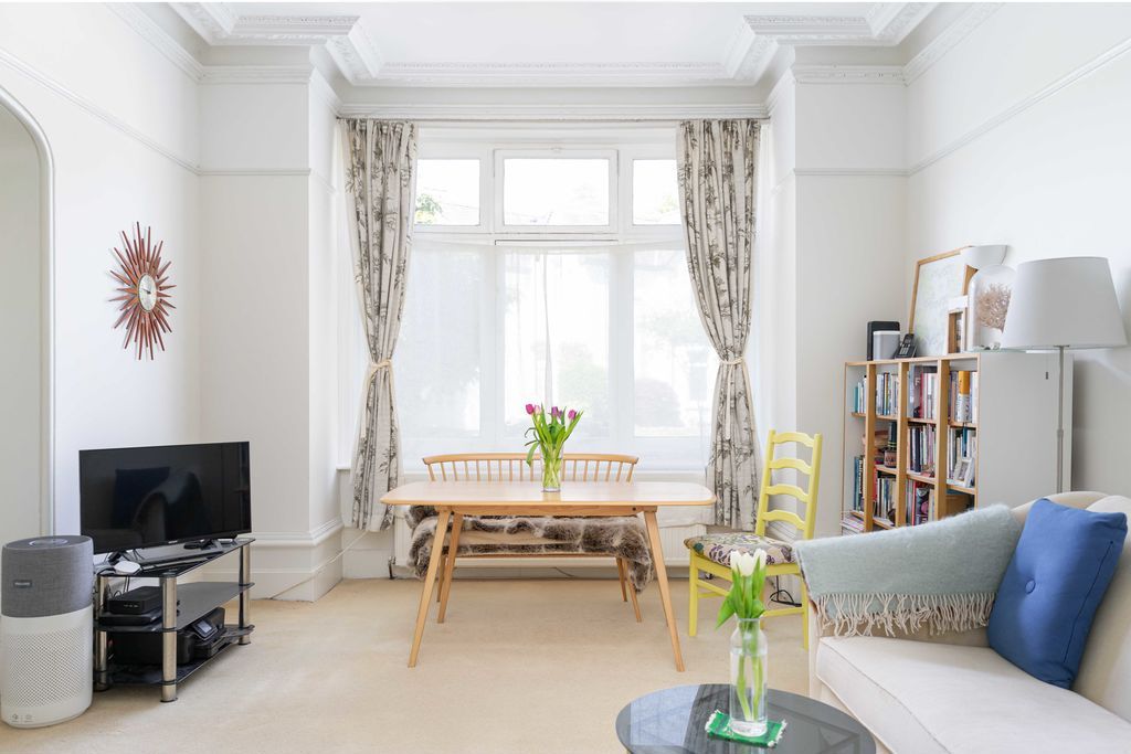 Additional image 9 of 2 bed flat for saleBirdhurst Rise, South Croydon CR2