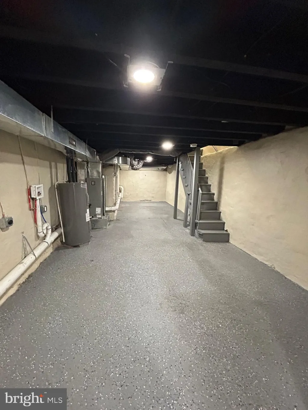 Additional image 10 of 245 W Ontario Street, Philadelphia, PA 19140