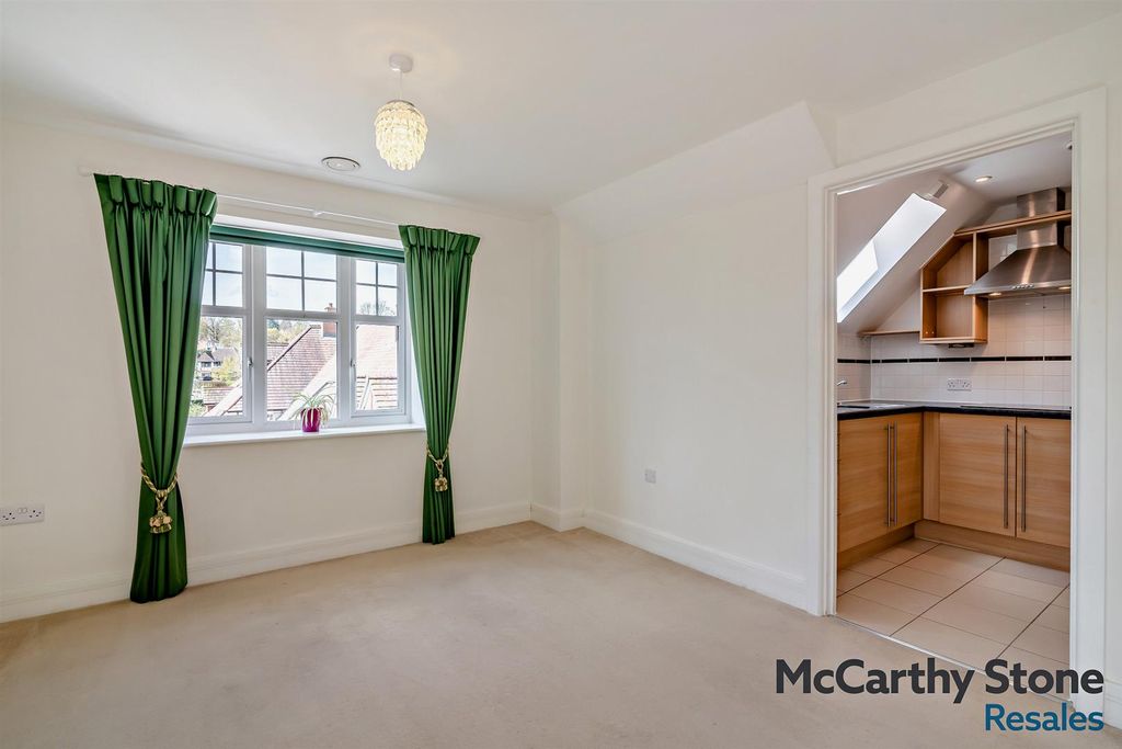 Additional image 16 of 1 bed flat for saleHolmes Place, Crowborough Hill, Crowborough TN6