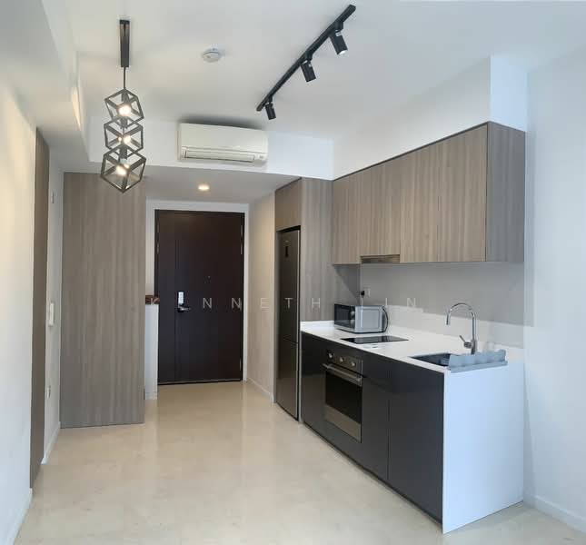Beautiful 1 Bedroom Condo for Rent! Walk to MRT! Near to good school!
