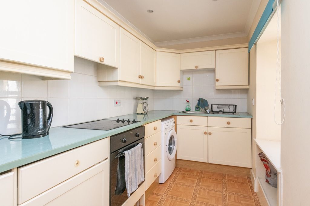 Additional image 6 of 1 bed flat for saleLadywynd, Cupar KY15