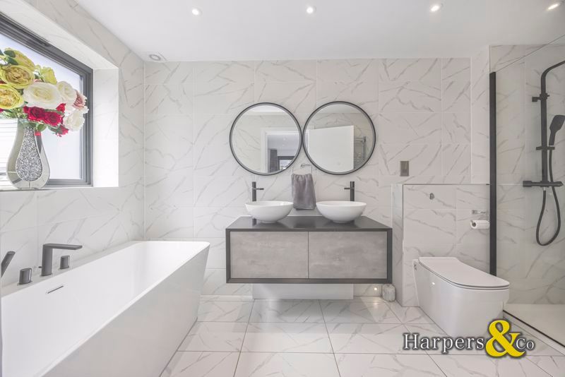 Additional image 26 of 5 bed detached house for saleOakfield Lane, Dartford DA2